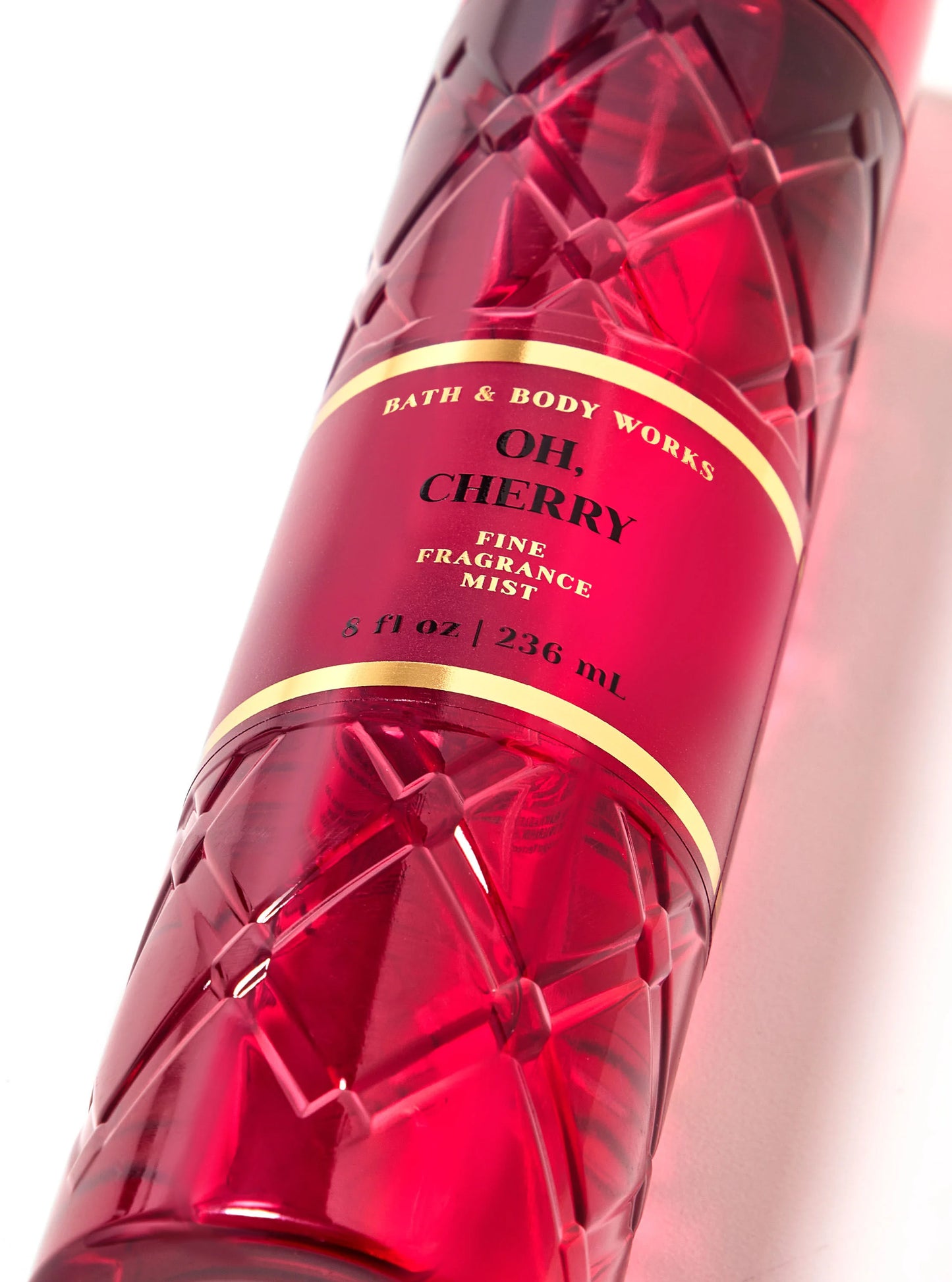 BATH & BODY WORKS Oh Cherry Fine Fragrance Mist 236 mL